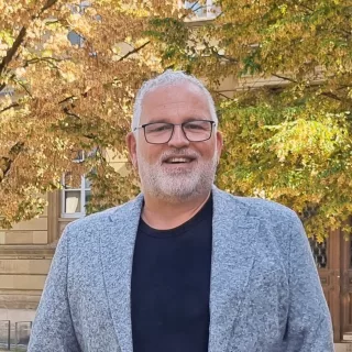 Oliver Simon